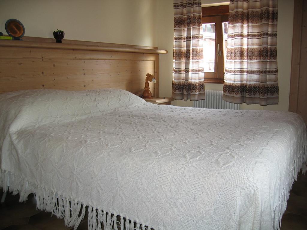 Locanda Campregheri Vigolo Vattaro Rum bild
